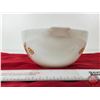 Image 3 : Pyrex Mixing Bowl : Butterfly Gold (6"Dia)