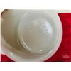 Image 7 : Pyrex Mixing Bowl : Butterfly Gold (6"Dia)