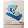 Image 4 : Little Betty Toy Sewing Machine  (7-1/2"H x 11-1/2"W x 6"D)
