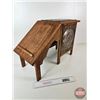 Image 10 : Moccasin Agency Shoe Fitting Stool (15-1/2"H x 9-1/2"W x 23"D)