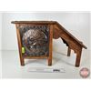 Image 4 : Moccasin Agency Shoe Fitting Stool (15-1/2"H x 9-1/2"W x 23"D)