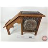 Image 9 : Moccasin Agency Shoe Fitting Stool (15-1/2"H x 9-1/2"W x 23"D)