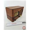 Image 10 : Rogers Electric Radio (Wood) (7-1/2"H x 12"W x 6-1/2"D)