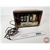 Image 5 : Rogers Electric Radio (Wood) (7-1/2"H x 12"W x 6-1/2"D)