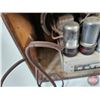 Image 8 : Rogers Electric Radio (Wood) (7-1/2"H x 12"W x 6-1/2"D)