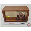 Image 1 : Electric Radio (Wood) (6-3/4"H x 12"W x 6-1/4"D)