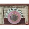 Image 3 : Electric Radio (Wood) (6-3/4"H x 12"W x 6-1/4"D)