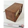 Image 7 : Electric Radio (Wood) (6-3/4"H x 12"W x 6-1/4"D)