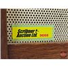 Image 8 : Electric Radio (Wood) (6-3/4"H x 12"W x 6-1/4"D)