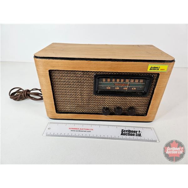 Westinghouse Electric Radio (Wood) (7-3/4"H x 13-1/2"W x 7"D)