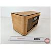 Image 8 : Westinghouse Electric Radio (Wood) (7-3/4"H x 13-1/2"W x 7"D)