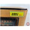 Image 9 : Westinghouse Electric Radio (Wood) (7-3/4"H x 13-1/2"W x 7"D)
