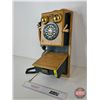 Image 2 : Thomas Collector's Edition Box Phone : 1995 (Modern) (18-1/2"H x 8"W x 7"D)