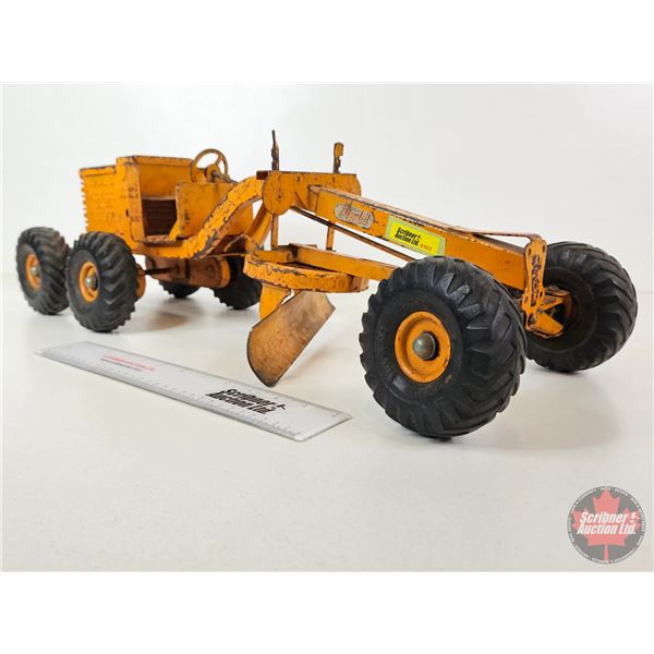 Pressed Steel Toy Grader : The Charles WM Doepke MFG Co. (Model Toys) (7-1/2"H x 8-1/2"W x 26"L)