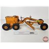Image 3 : Pressed Steel Toy Grader : The Charles WM Doepke MFG Co. (Model Toys) (7-1/2"H x 8-1/2"W x 26"L)