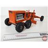 Image 4 : Pressed Steel Toy Grader : Structo Toys (5-1/2"H x 7"W x 18"L)