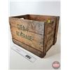 Image 1 : Gray Beverage Company Crate : c. 1976 (12"H x 17"W x 12"D)