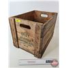 Image 6 : Gray Beverage Company Crate : c. 1976 (12"H x 17"W x 12"D)