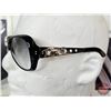 Image 3 : Elvis Unworn Polaroid Sunglasses Dated 1973 Made by Dennis Roberts in Hollywood - with Business Card