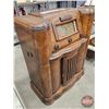 Image 3 : RCA Victor Floor Model Radio A-33 (Tested : Not Working) (40"H x 32"W x 17"D)