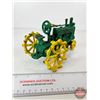 Image 6 : John Deere Cast Iron Tractor (5"H x 4"W x 8"D)
