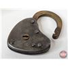 Image 7 : Winchester Padlock Heart with Key (Working) (2-1/2"H)