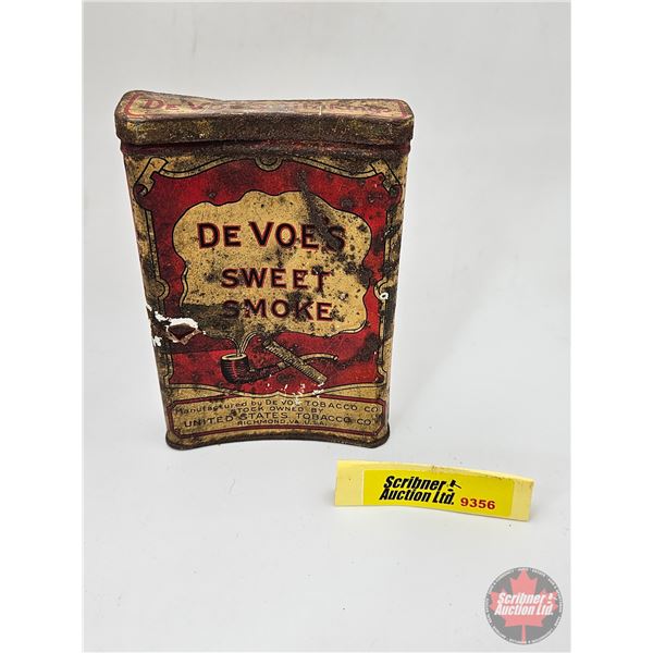 Pocket Tin : De Voes Sweet Smoke Tobacco (Curved) (4-1/2"H x 3"W x 1"D)