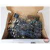 Image 2 : Model Kit : Build Your Own V8 Engine (Haynes) (Box Measures : 12-1/2"H x 17"W x 5-1/2"D)