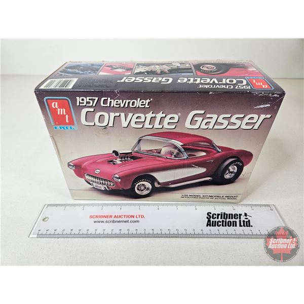 Model Kit : 1957 Chevrolet Corvette Gasser (Scale 1:25) (AMT) (Box Measures : 6-1/2"H x 9-1/4"W x 4"