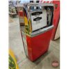 Image 5 : GAS PUMP : Wayne Model 400 - Partially Restored (c.1960)  (Measures : 48"H x 30"W x 18-1/2"D)