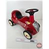 Image 2 : Ride On Toy : Radio Flyer Model 8  (Measures : 15"H x 12"W x 26"D)