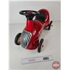 Image 9 : Ride On Toy : Radio Flyer Model 8  (Measures : 15"H x 12"W x 26"D)