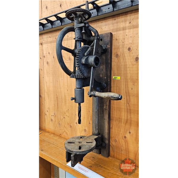HAND CRANK POST DRILL : Can Blower & Forge (Kitchener, On)  (Measures : 34"H x 14"W x 12"D)