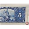 Image 6 : Bank of Canada $5 Bill 1937 : Gordon/Towers #M/C4579617