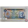 Image 3 : Canada $5 Bills 1972 (3): - Lawson/Bouey #SR1641204 - Lawson/Bouey #SY8702487 - Lawson/Bouey #SY1327