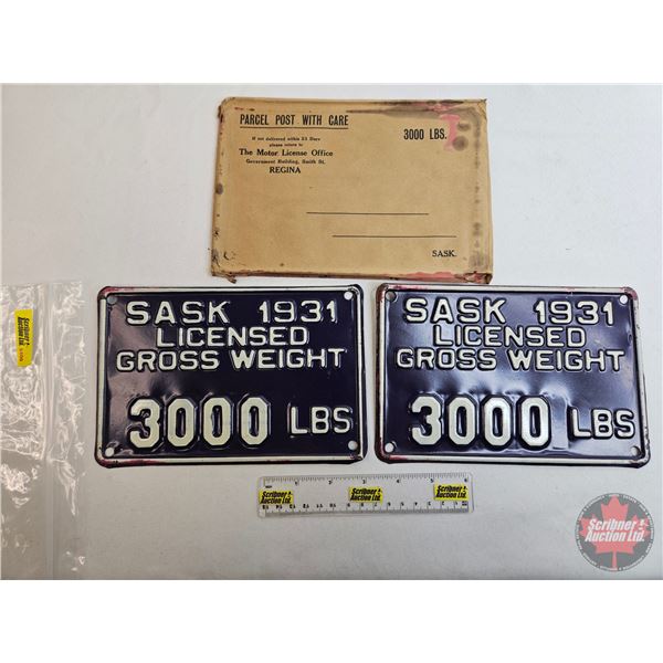 LICENSE PLATES (2) : 1931 Saskatchewan 3000lbs