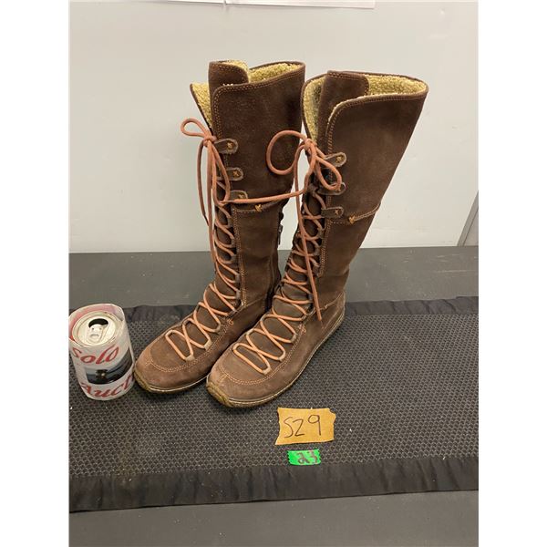 Timberland brand women's winter boots size 9