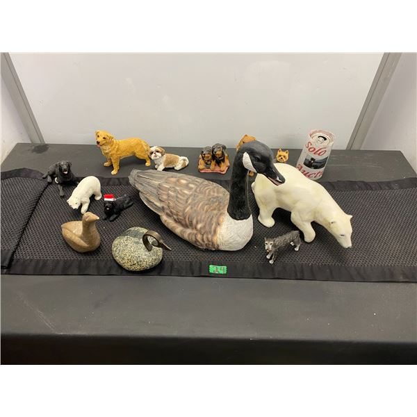 Assortment of animal home décor items
