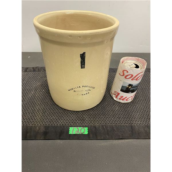 Medalta Potteries, Redcliff, Alberta piece