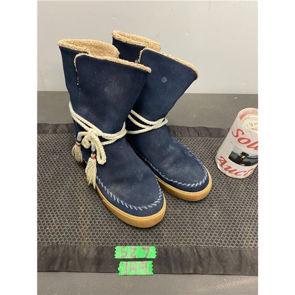 Toms brand women's winter boots size 7