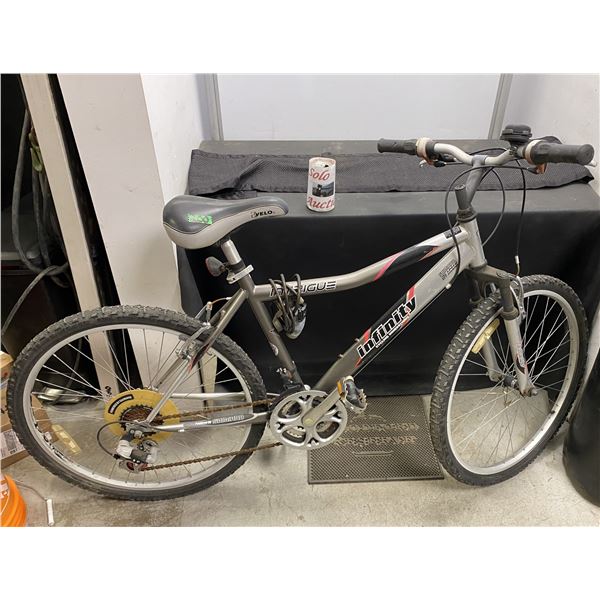 Infinity Intrigue 21 speed bicycle