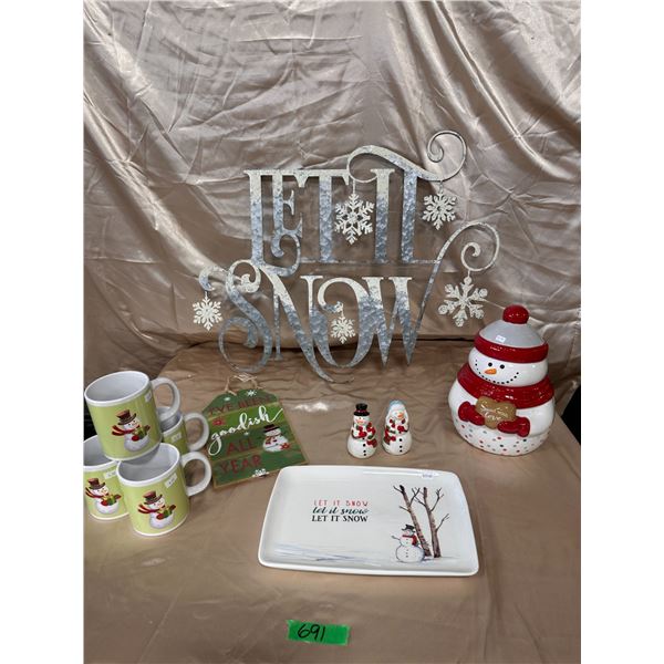 Lot of Christmas home décor items and decorations