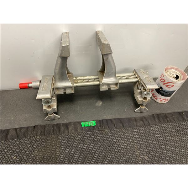 Giant bench vice, Zylizz Swiss made