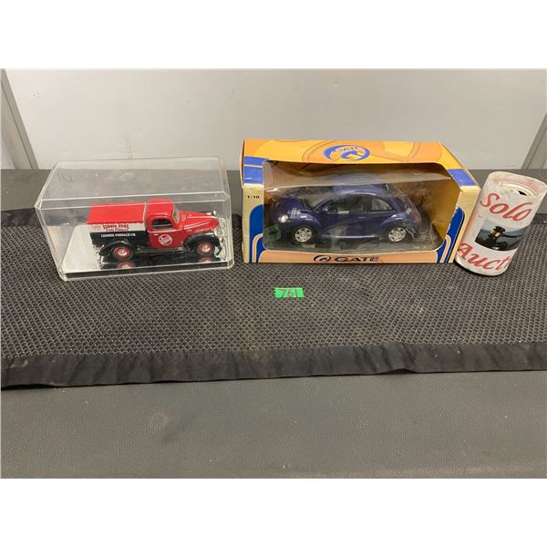 2 Diecast collector's cars/truck