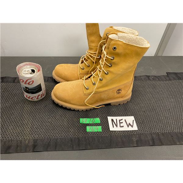 Men's winter boots size 10 by Timberland