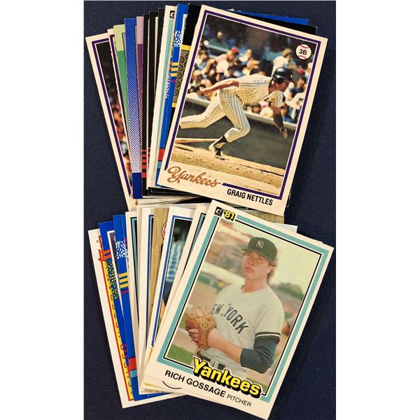 NEW YORK YANKEES COLLECTION - 25 CARDS