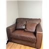 Image 1 : WholeHome Leather Chair