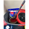 Image 6 : Household Cleaning Supplies