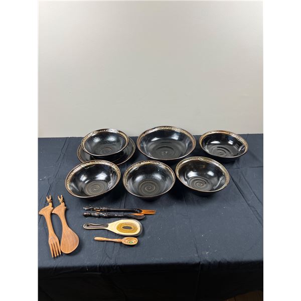 Ceramic & Carved Kitchen Dishes & Utensils