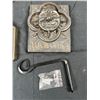 Image 2 : Cast Metal Hangers & Plaques